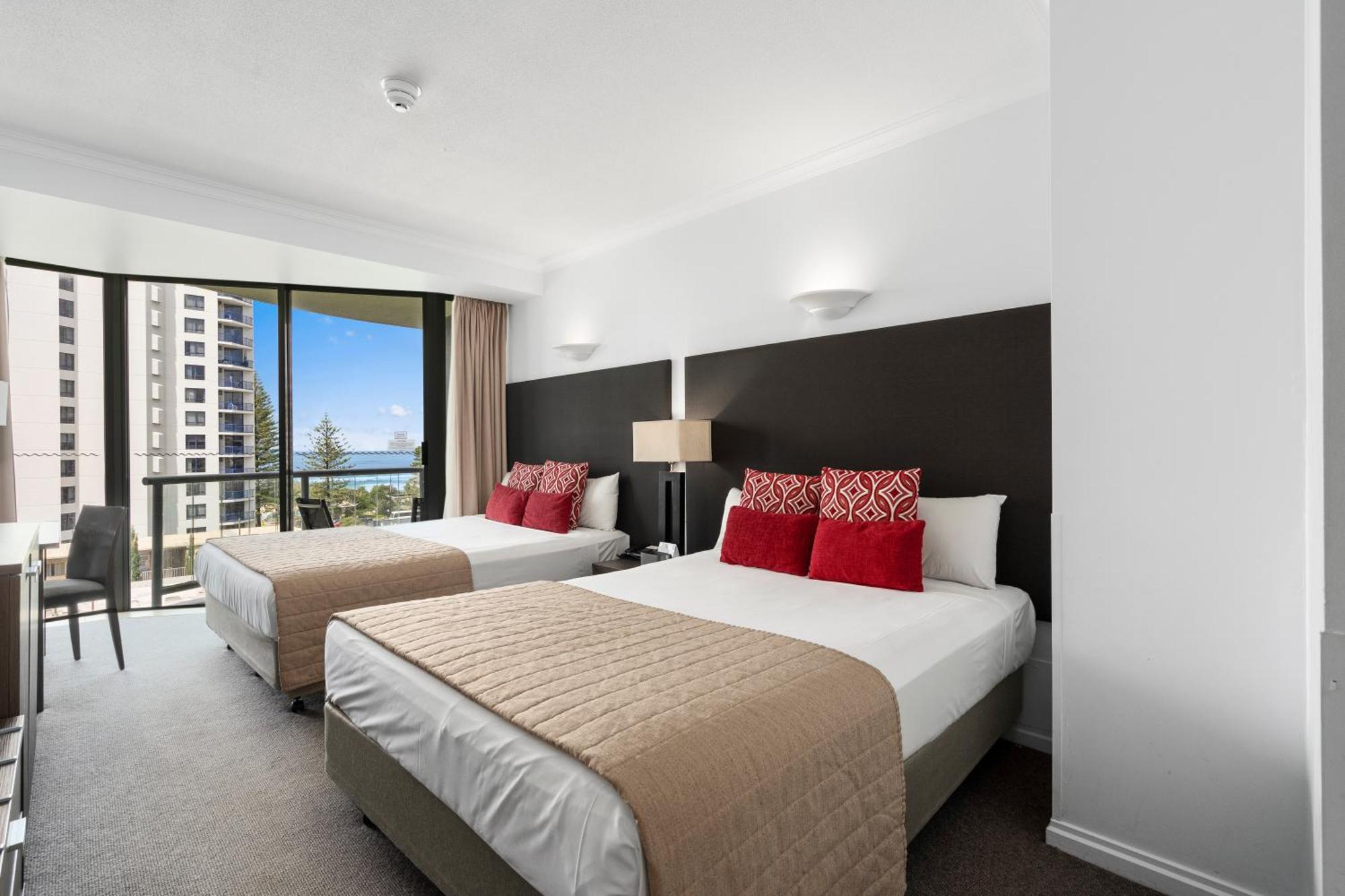 Legends Apartments - Qstay Gold Coast Esterno foto