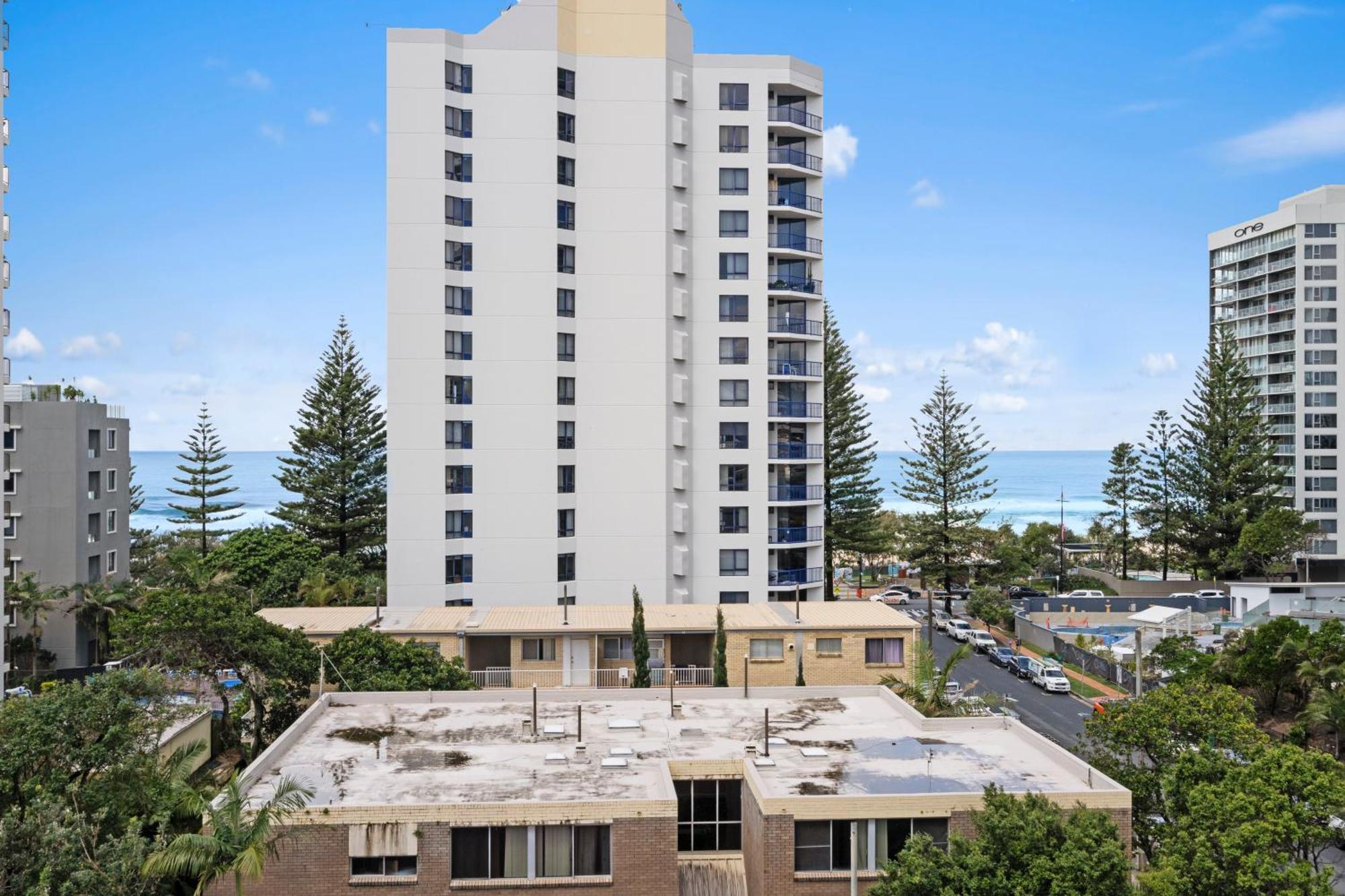 Legends Apartments - Qstay Gold Coast Esterno foto