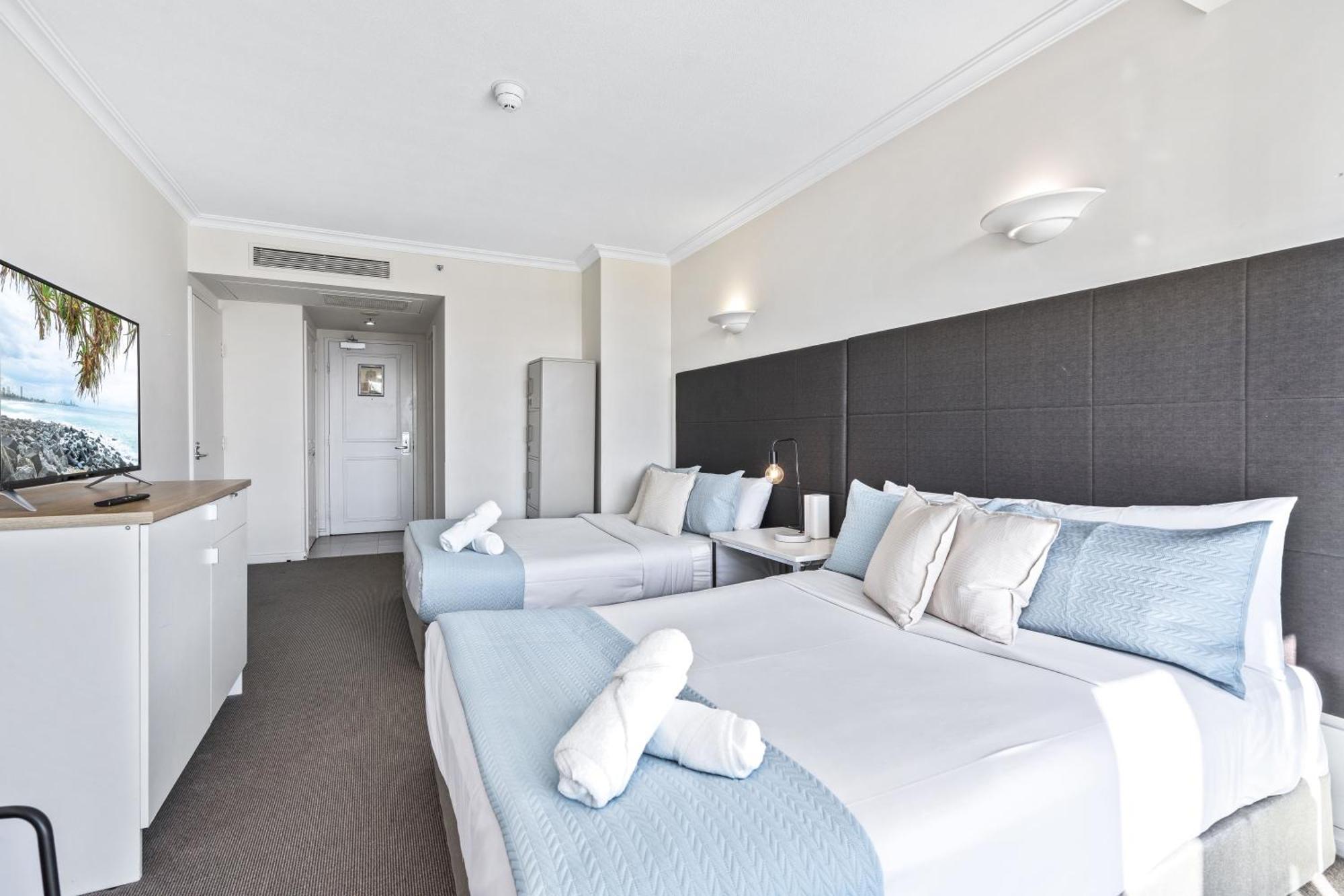 Legends Apartments - Qstay Gold Coast Esterno foto