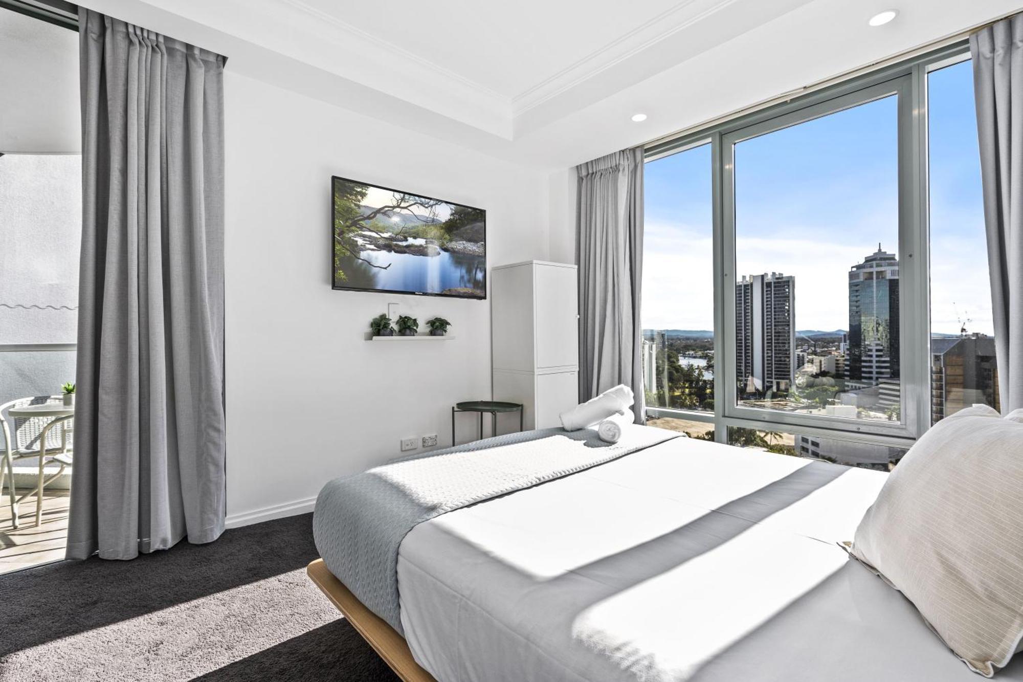 Legends Apartments - Qstay Gold Coast Esterno foto