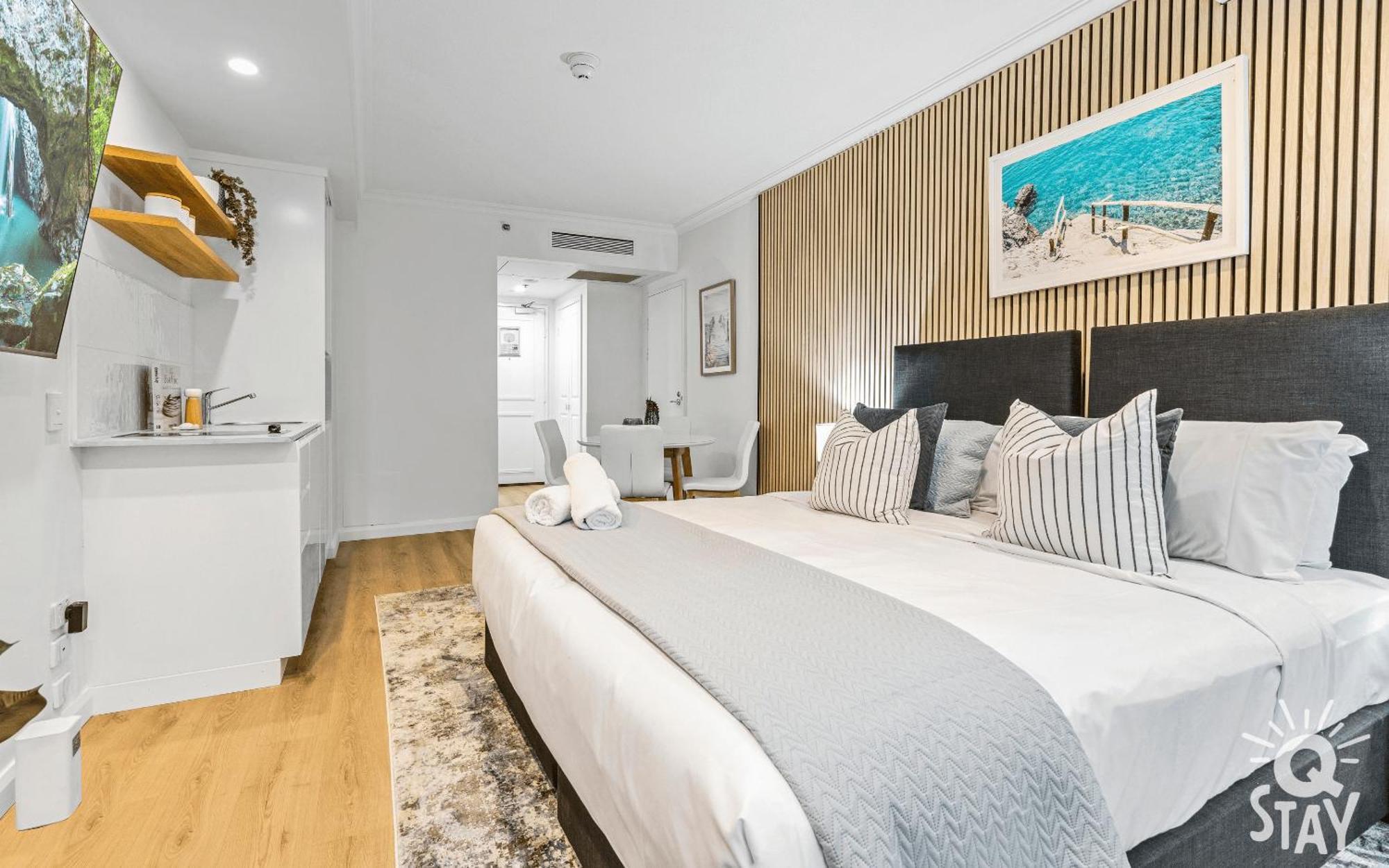 Legends Apartments - Qstay Gold Coast Esterno foto