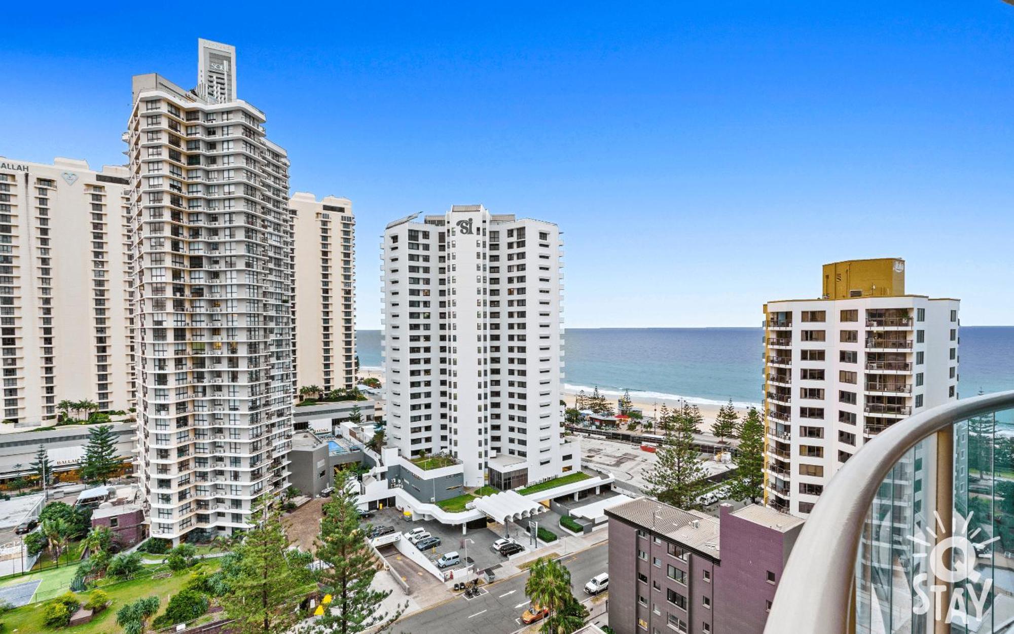 Legends Apartments - Qstay Gold Coast Esterno foto