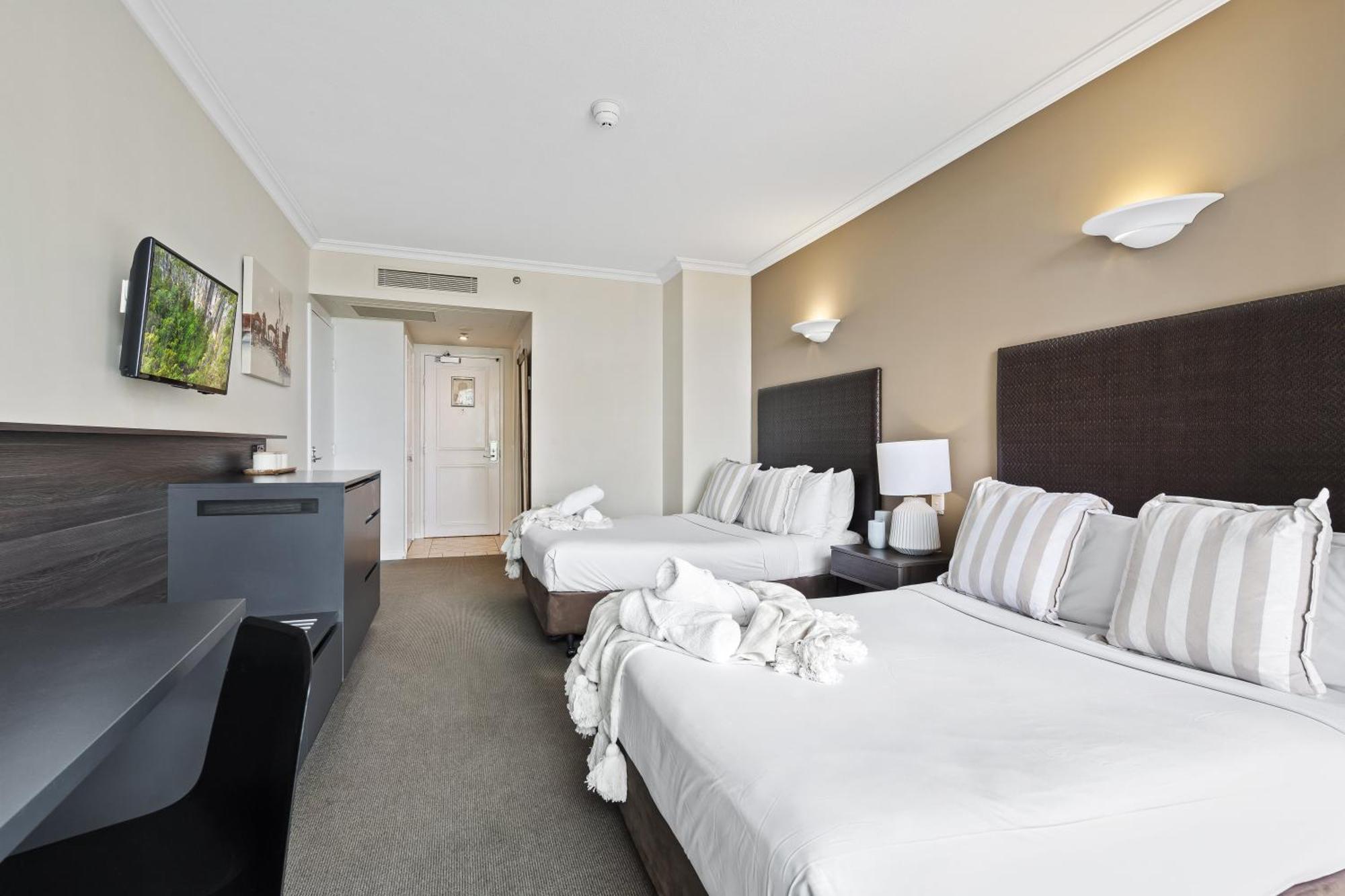 Legends Apartments - Qstay Gold Coast Esterno foto