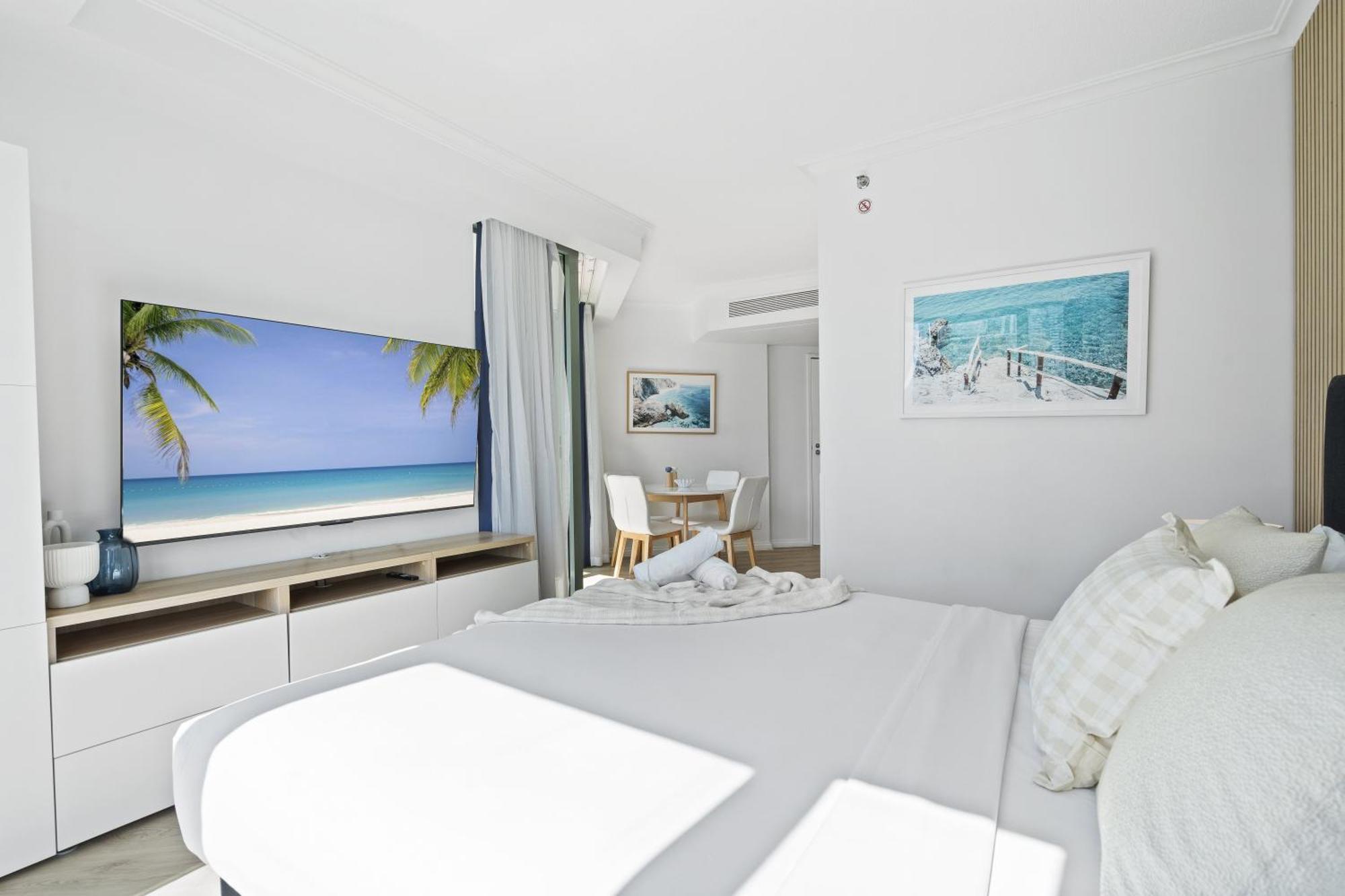 Legends Apartments - Qstay Gold Coast Esterno foto